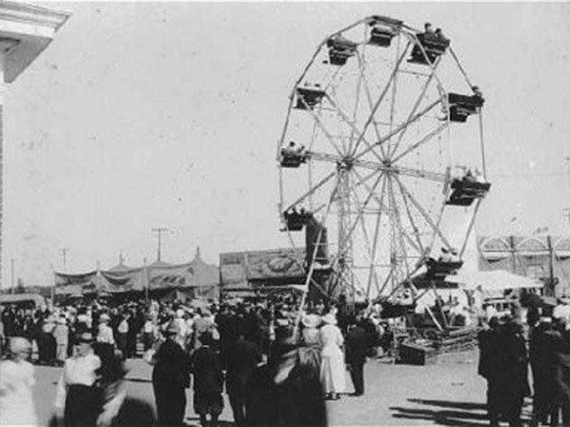 Fairgoers attend the 1916 Manitoba Summer Fair